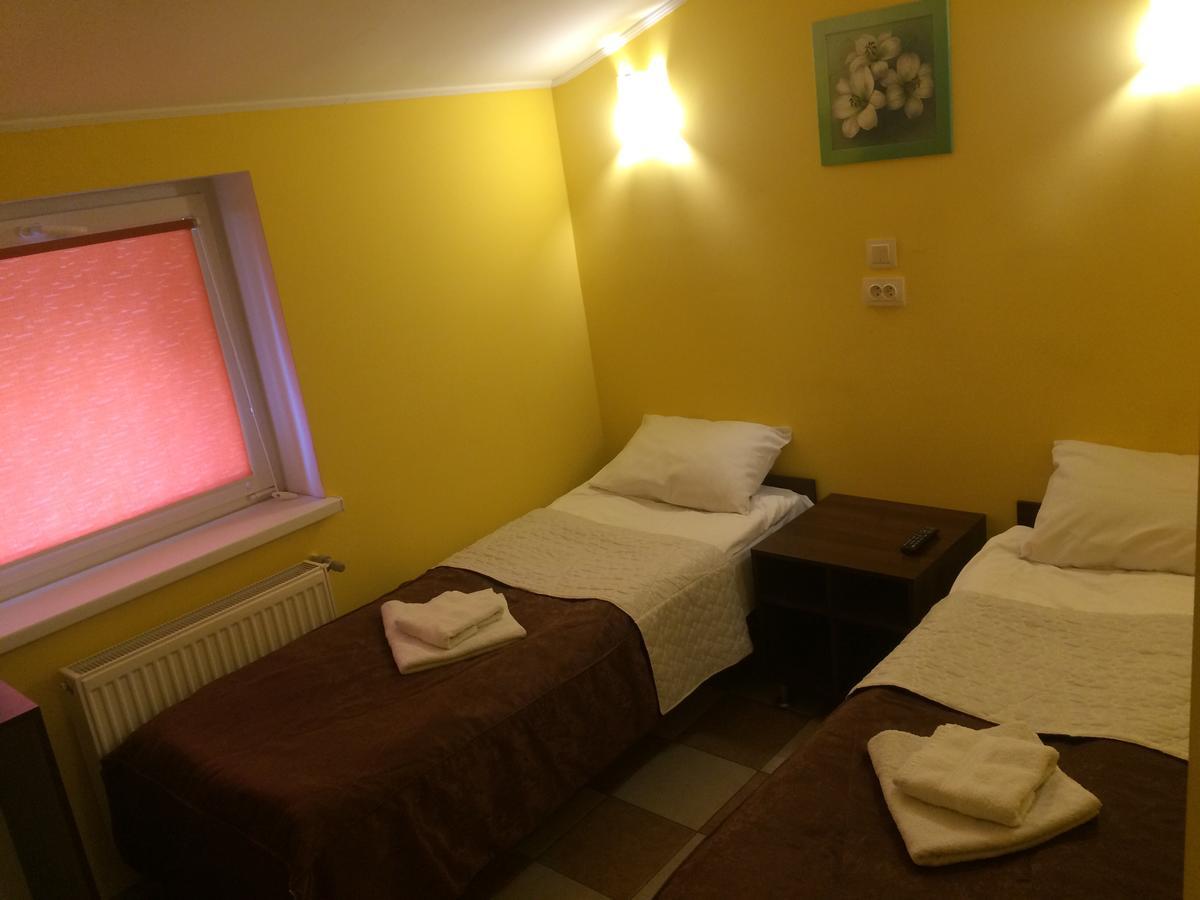 Hotel Travel Lviv Exteriör bild