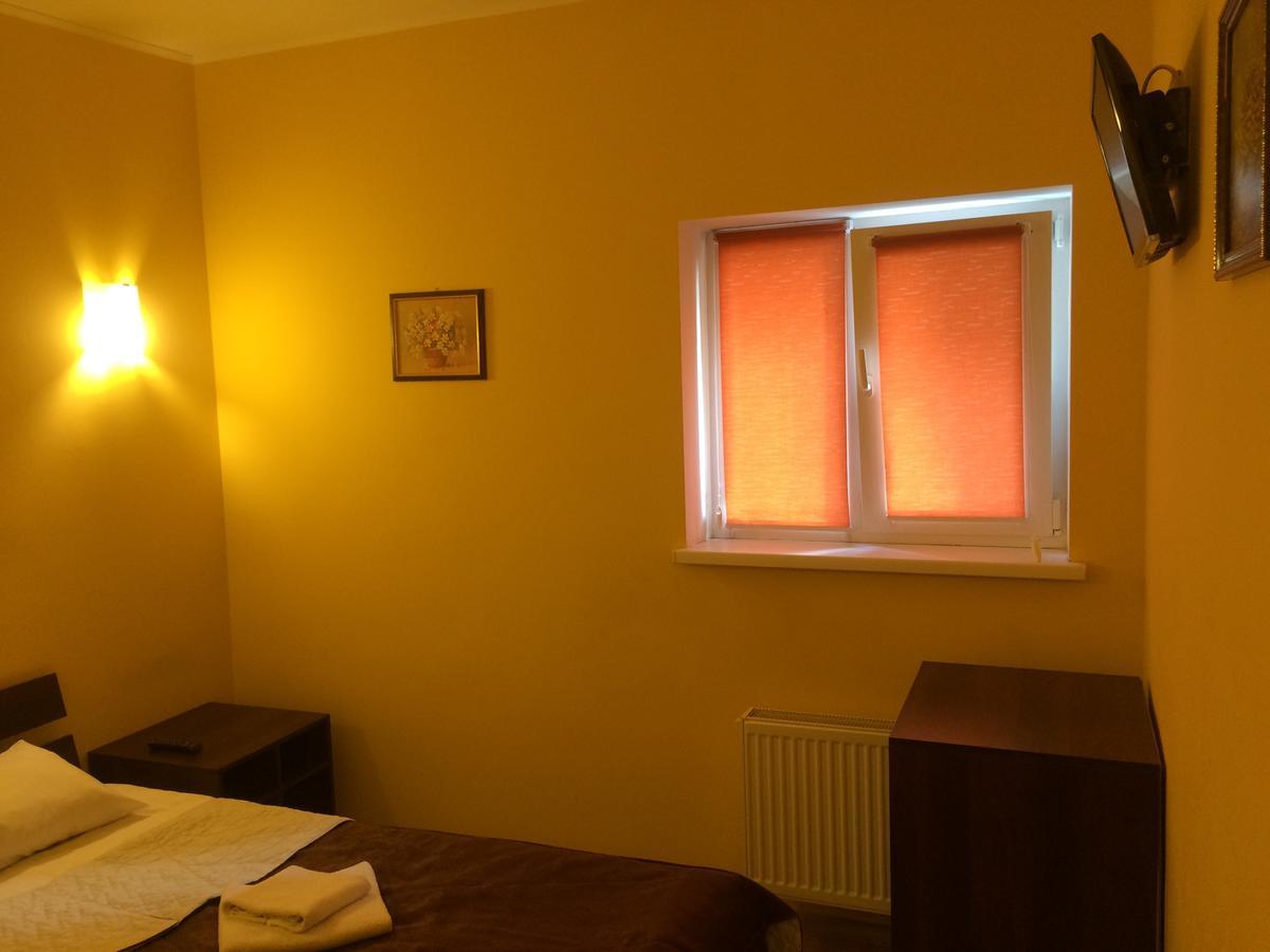 Hotel Travel Lviv Exteriör bild